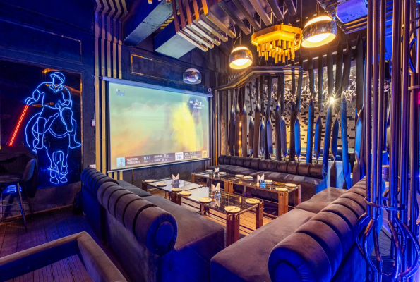 Vyrus Lounge And Bar 4