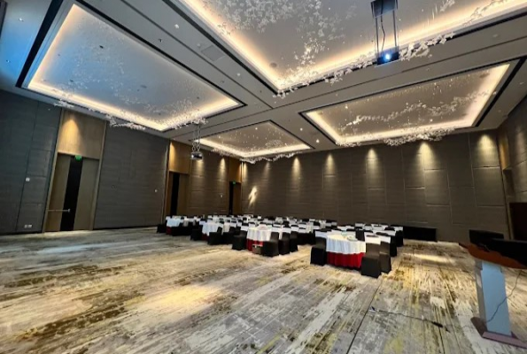 Courtyard By Marriott Aravali Resort 5