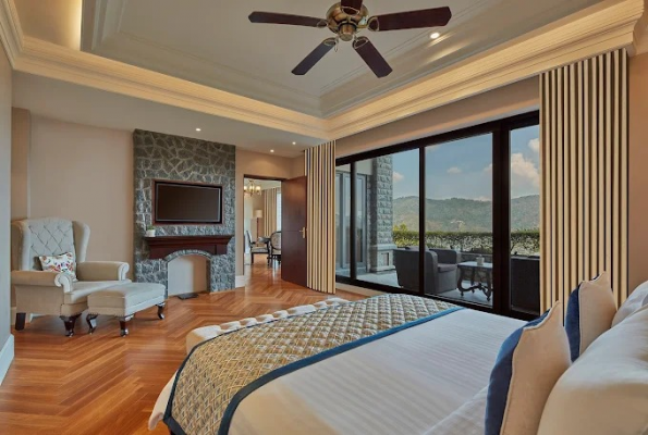 Fortune Select Forest Hill 3