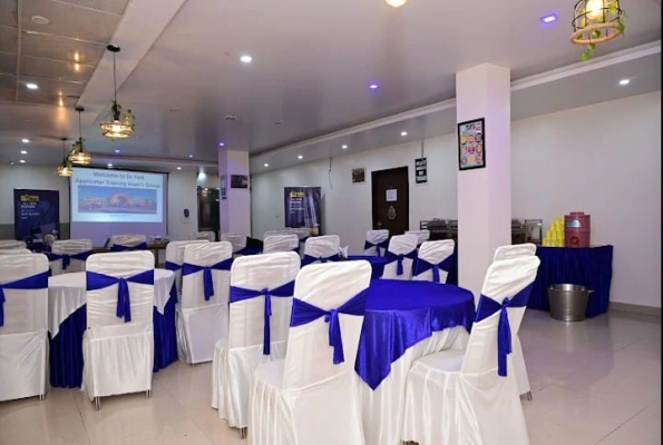Hotel Gayatri Palace Rooms And Banquet 1