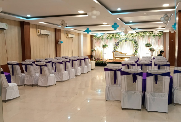 Hotel Gayatri Palace Rooms And Banquet