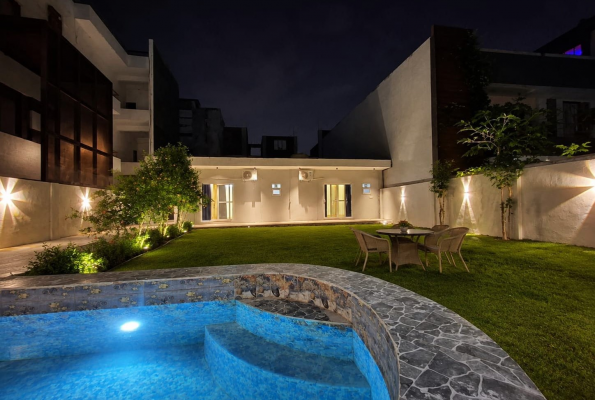 Kanan Courtyard