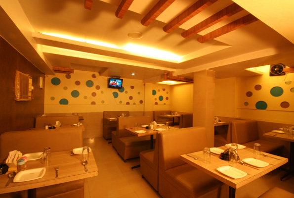 Malvan Tadka Restaurant & Bar at Hotel Ratna Palace Residency