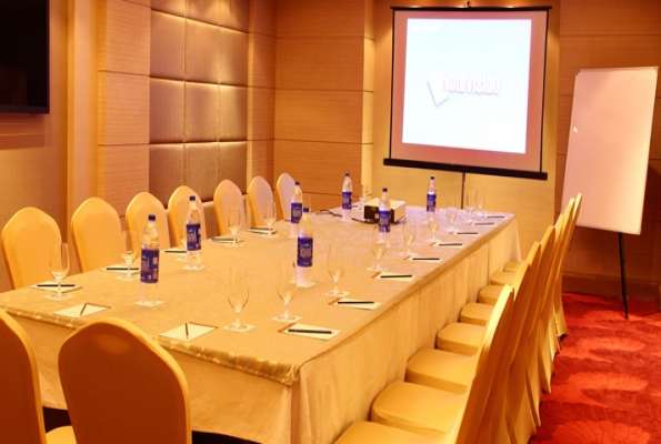 Pearls at Crowne Plaza New Delhi Okhla