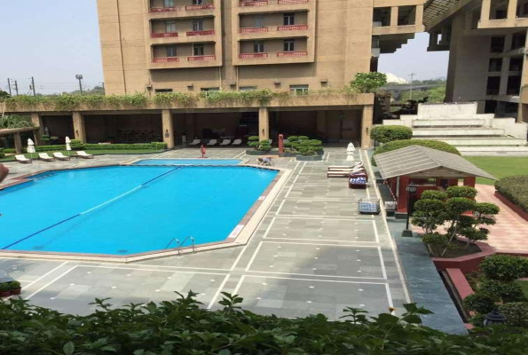 Poolside Lawn at Eros Hotel