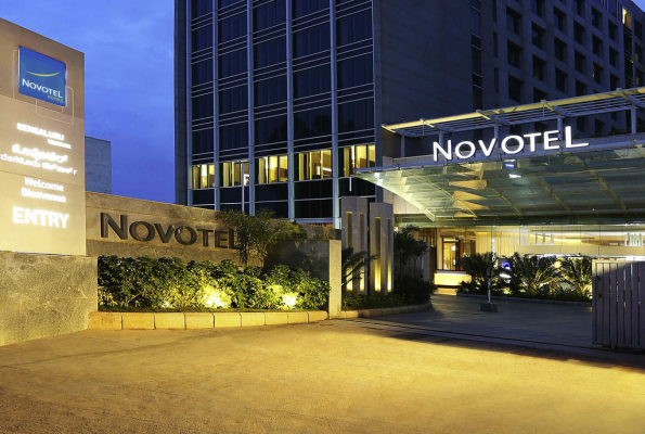 Connect at Novotel Hotel