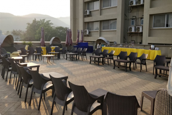 Q Deck Open Rooftop at Orritel Convention Spa & Wedding Resort