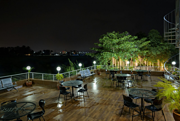 Inventree Hotel Pune
