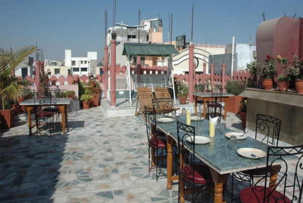 Royal Treat Roof Top Veg Restaurant at Royal Aashiyana Palace Hotel