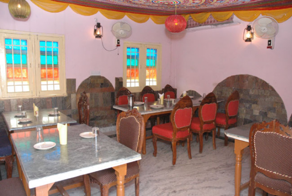 Royal Treat Roof Top Veg Restaurant at Royal Aashiyana Palace Hotel