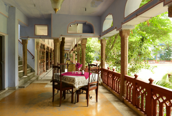 Hathi Chaughan Lawn at Hotel Diggi Palace