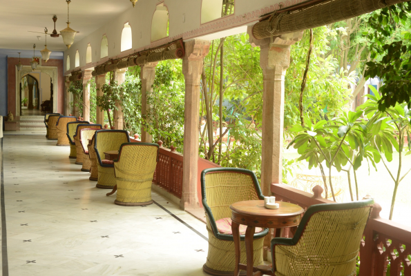 Hathi Chaughan Lawn at Hotel Diggi Palace