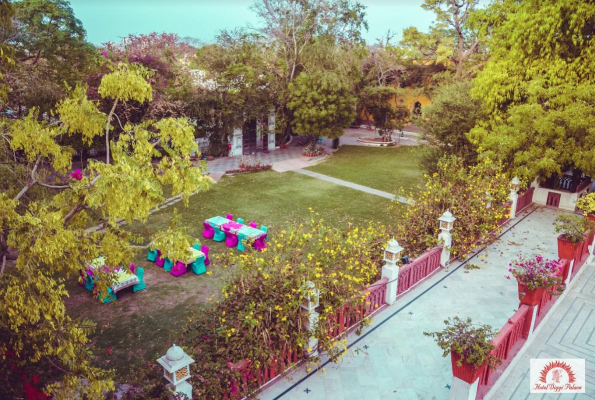 Hathi Chaughan Lawn at Hotel Diggi Palace