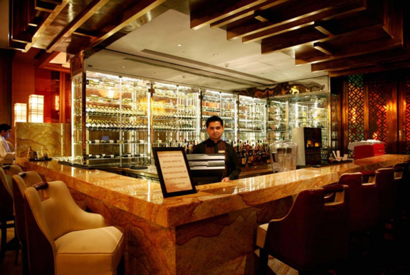 Copper Bar & Lounge at Crowne Plaza New Delhi Okhla