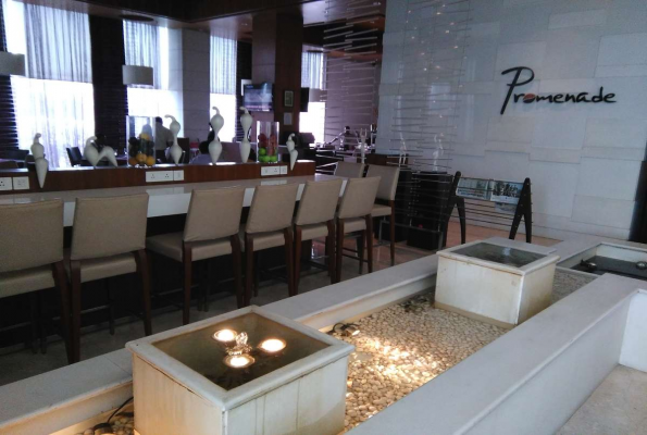 Promenade Restaurant at Park Plaza