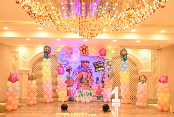 Divine Banquets
