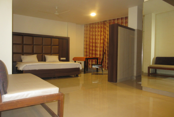 Hotel Veer Park