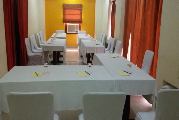Hotel Maiden Residency