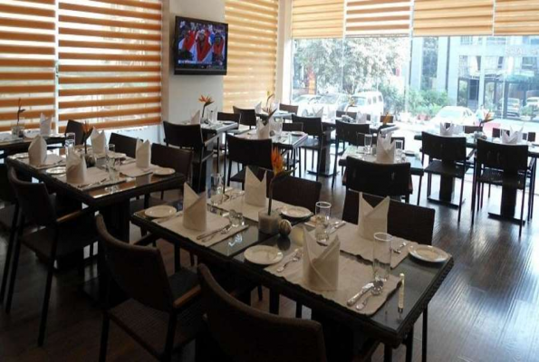 Hotel Pi Suites