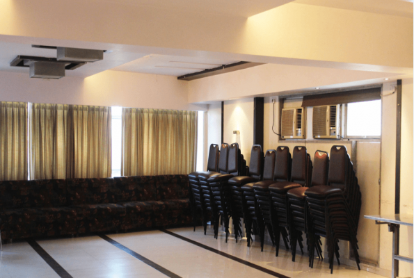Hotel Mahadev Kripa & Banquet Hall