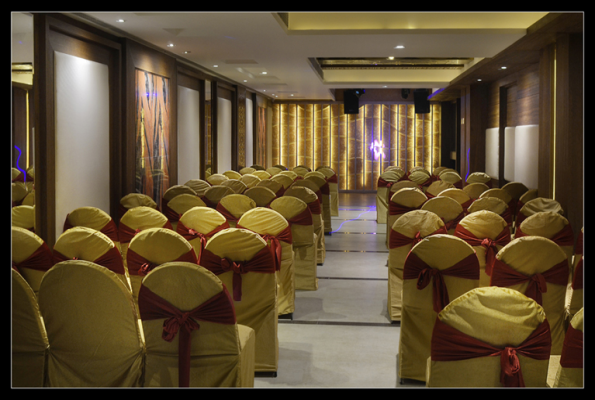 Pilarless Banquet Hall  at Hotel Mirage Mohali