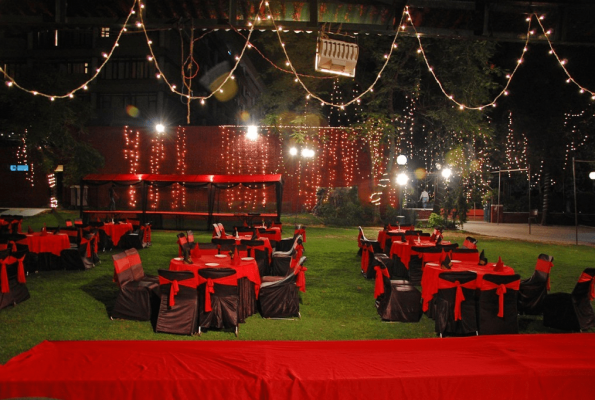 Lawns at Hotel Shivalikview