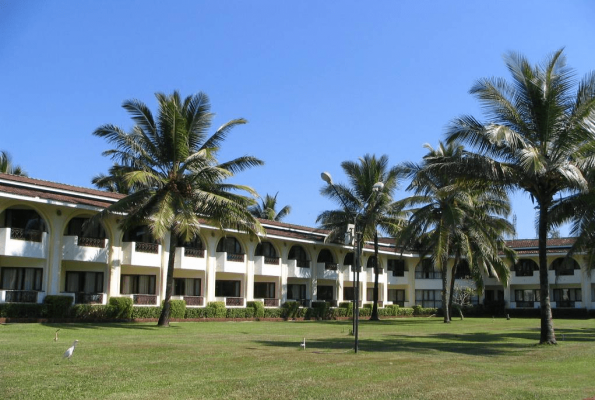 The Ballroom Lawn at Holiday Inn Resort