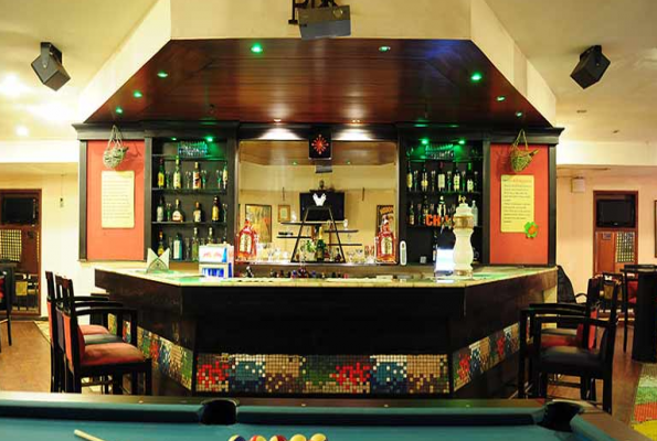 Rlx Lounge Bar at Hotel Pallavi