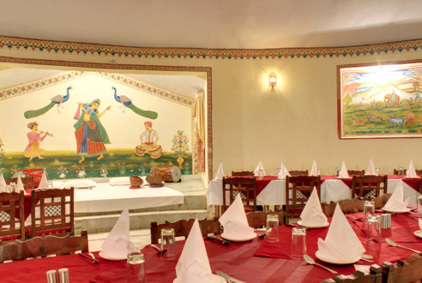 Restaurant at Hotel Apano Rajasthan & Holiday Resort