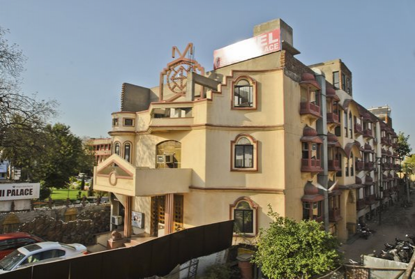 Sayar Banquet Hall at Hotel Meenakshi Palace