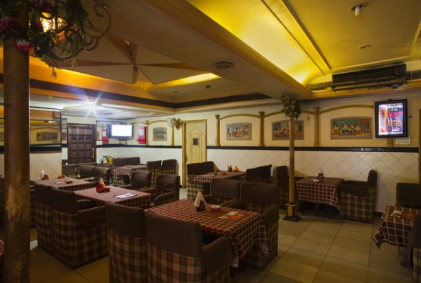 Madhosh Bar at Hotel Shalimar