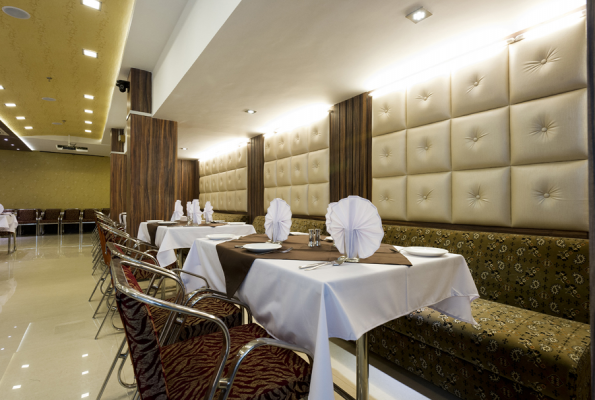 Restaurant at Hotel Siddharth Palace