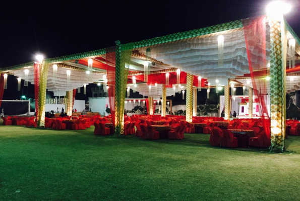 Lawn at Dream Land Resorts