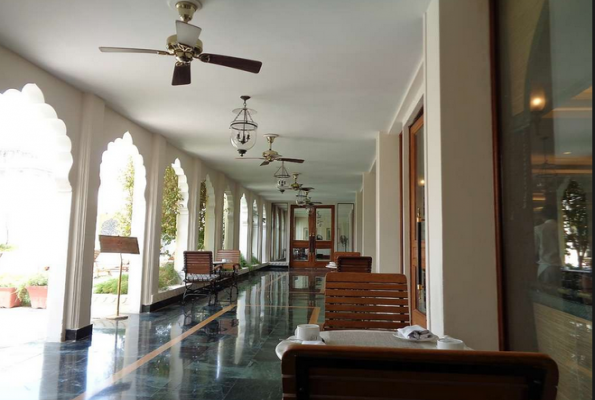 The Verandah Restaurant at Trident Hotel