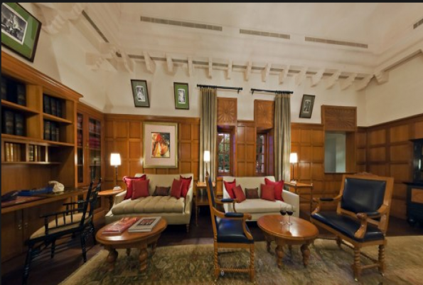 Rajwada Library Bar at The Oberoi Rajvilas