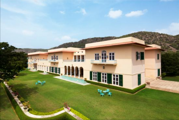 Front Lawns at The Gateway Hotel Ramgarh Lodge