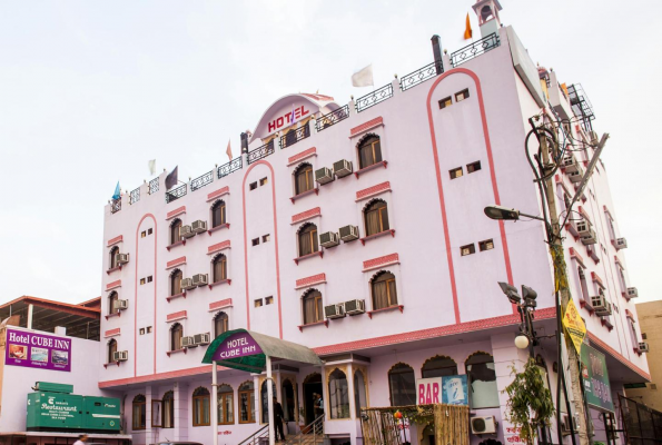 Banquet Hall at Hotel Cube Inn