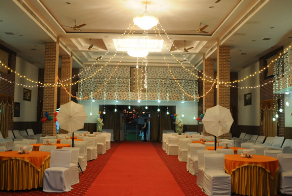 Guft Goo Hall at Hotel Palak Paradise