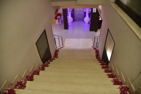 Hotel Rousha Inn