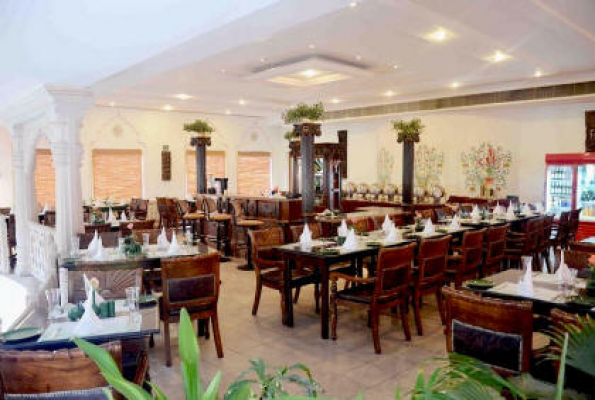 Cafe Amer Restaurant at Hotel The Gold Palace & Resorts