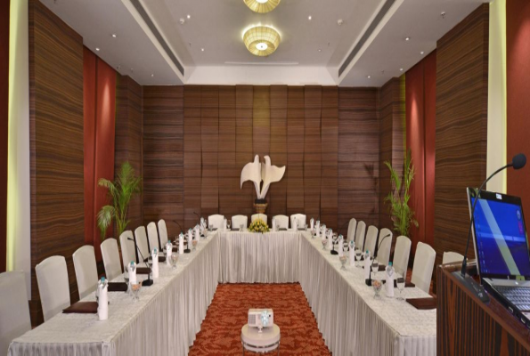 Holiday Inn Chandigarh Panchkula 4