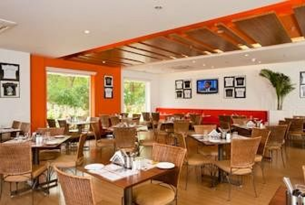 Citrus Cafe at Lemon Tree Hotel