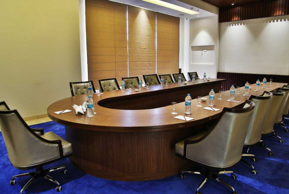 Boardroom at Clarion Inn Sevilla