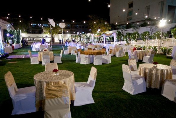 Magnolia Hall Party Lawn at Vibe By The LaLiT Traveller