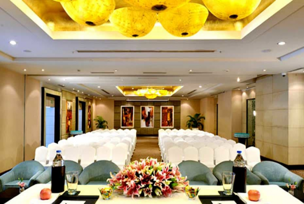 James Hotel