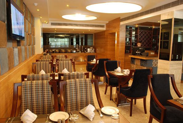 Restaurant at Glades Hotel