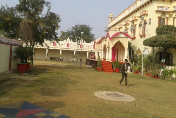 Lawn at Mahal Rajwada Resort