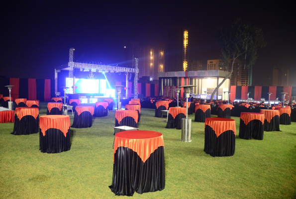 Lawn II at Le Foyer