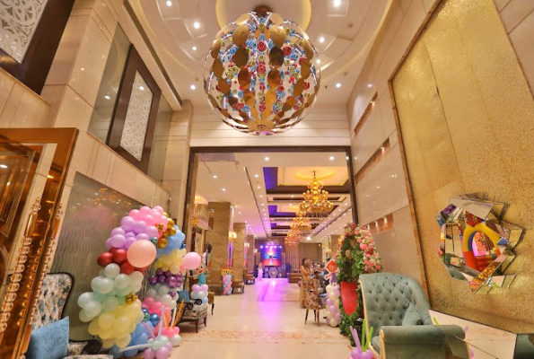 Venue Sandal Tree