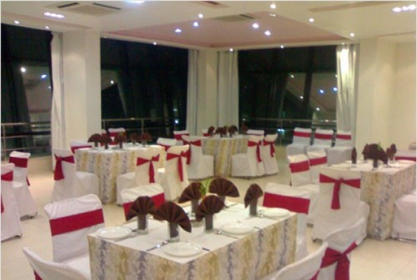 Icy Banquet hall at Chiraan Fort Club